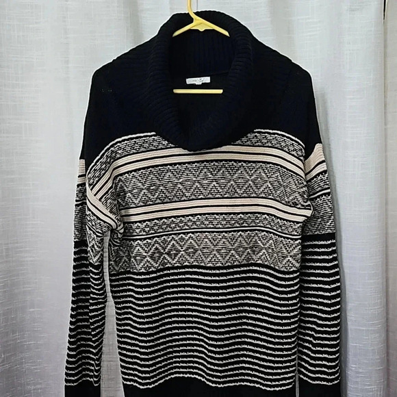 MAURICES SWEATER - Picture 1 of 7